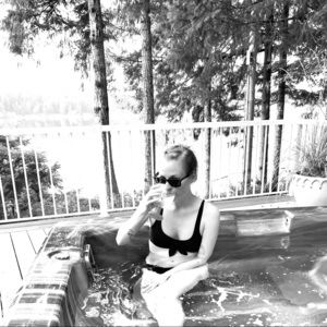 Meet your Posher, Jenny